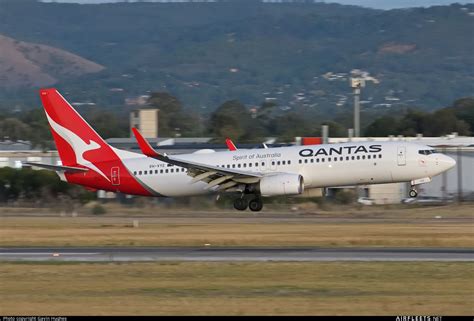 Qantas Boeing NG Max VH VYE Photo Airfleets Aviation