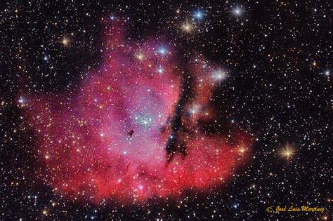 Ngc 281 La Nebulosa Pacman Y Cúmulo Ic 1590 Astronomía Para Todos