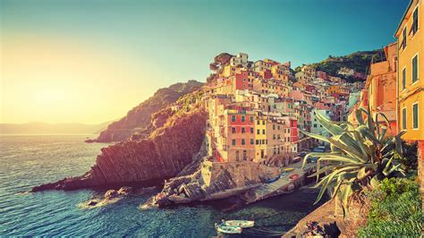 Manarola Town In Italy Wallpapers Hd Wallpapers Id 25820
