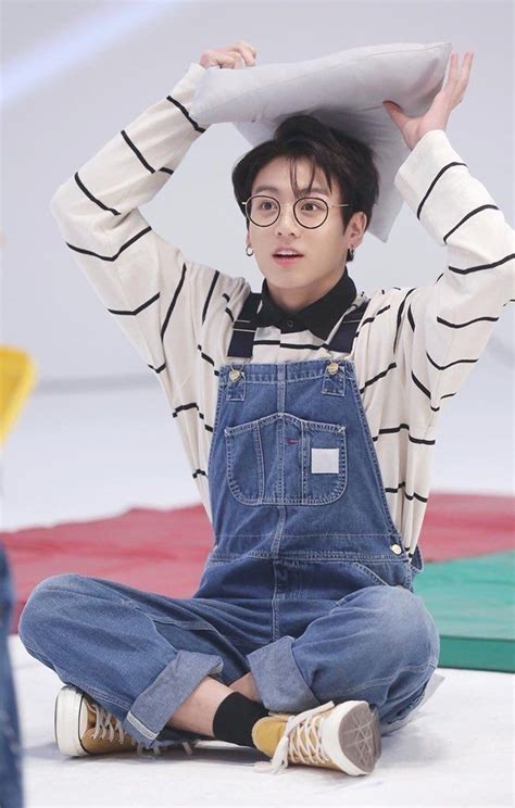 Jungkook abs jungkook cute foto jungkook bts taehyung bts bangtan boy jikook jung kook foto bts jeongguk jeon. BTS Jungkook Is No Doubt The Millennials' Style Icon And A ...