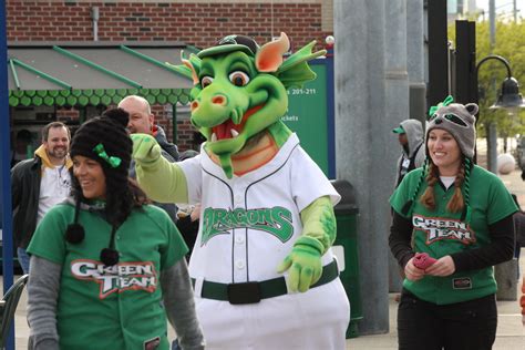 Dayton Dragons Baseball Dayton Ohio Dragons Mascot Heat Flickr