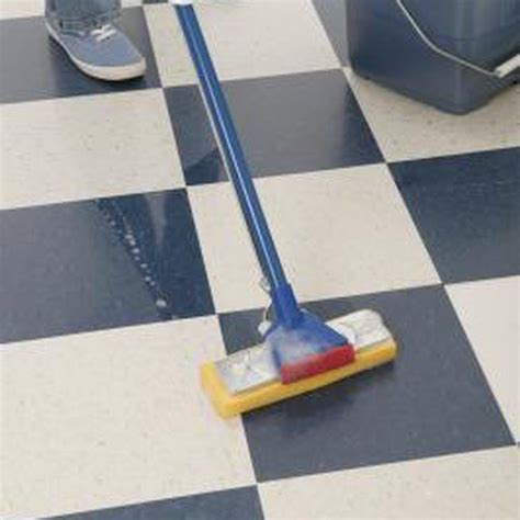 Cleaning floors is one of the major reasons your residential and commercial customers contract your professional cleaning services. Homemade Vinyl Floor Cleaner | Cleaning vinyl floors ...