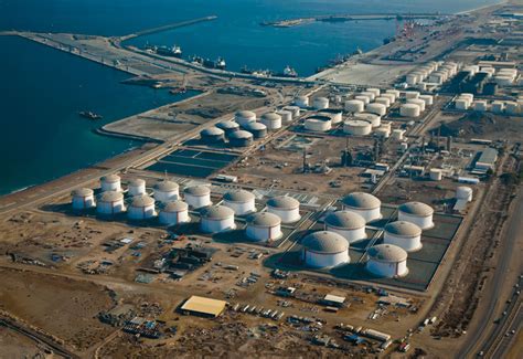 Trading Up Fujairahs Rise As Major Fuel Terminal Oil And Gas Middle East