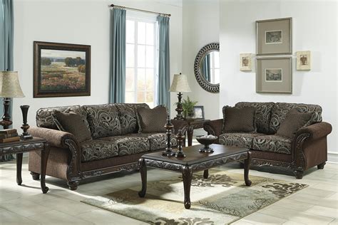Traditional Style Brown Sofa And Love Seat Living Room