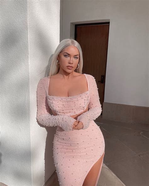 Olivia Pierson On Twitter Pretty In Pink Ohpolly Https T Co