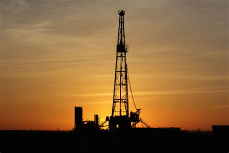 Drilling Rig At Sunrise 8212 Near Midland Texas Oilfield Life Oil