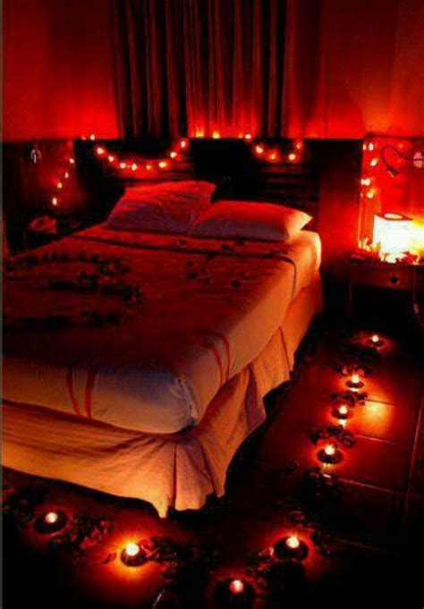 Pin By Laura Bondonno On Beds Honeymoon Bedroom Romantic Hotel Rooms Romantic Bedroom