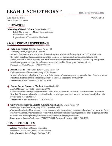 Designer vs traditional resume layout. How to Make a Resume?