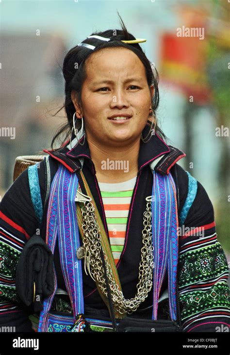 Adolescent Fille Hmong Vietnam Banque De Photographies Et Dimages Haute R Solution Alamy