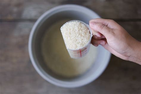 How To Cook Rice In A Rice Cooker Hungry Huy