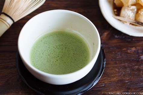 Then you can begin to eyeball how much water to use once you're comfortable with the teapot. How To Make Matcha (Japanese Green Tea ) 抹茶の点て方 • Just One ...