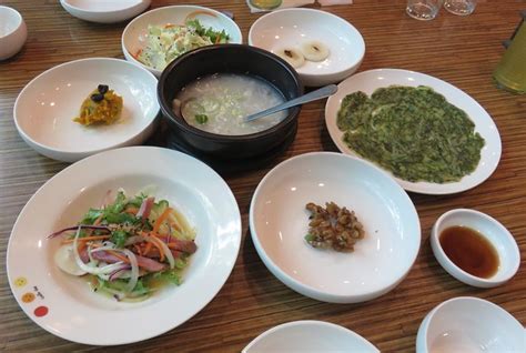 Traditional Korean Restaurant Meal Gyeongju South Korea A Photo On