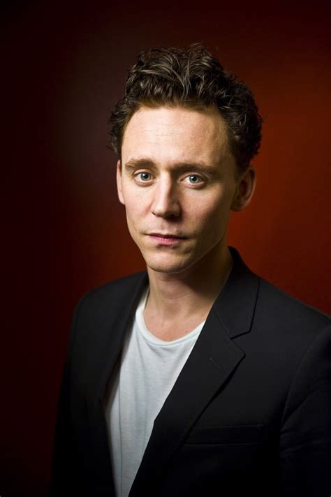 Welcome to tom hiddleston online a fansite for the actor mostly know for his role in marvel's cinematic universe loki. Picture of Tom Hiddleston