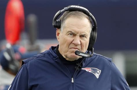 Must See Video Bill Belichick Flashes His Super Bowl Rings During