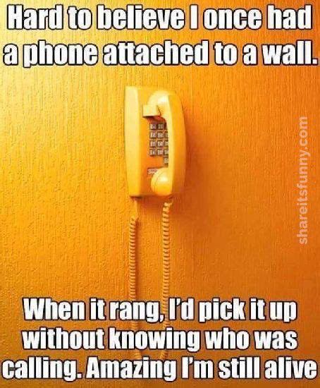 Answering The Phone Humor Haha Funny Funny Pictures