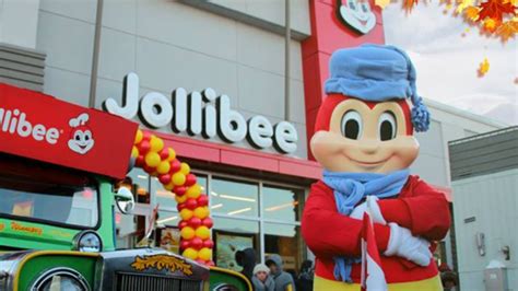 Strong Filipino Population Draws Fast Food Chain Jollibee To Expand Its
