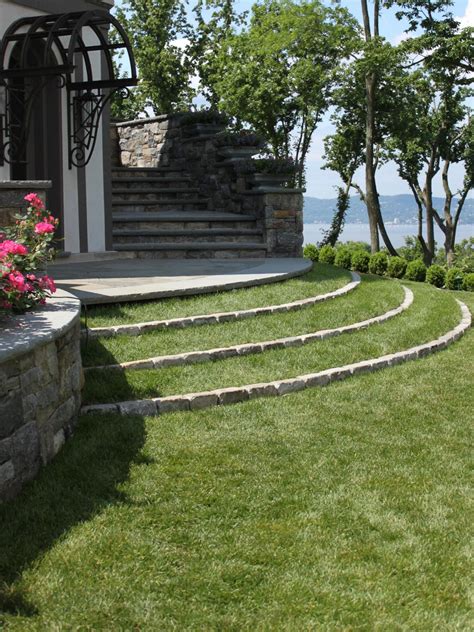 7 Ideas for Creating Gorgeous Garden Steps | DIY Network Blog: Made ...