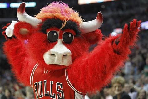 Benny The Bull The Funniest Team Mascot In The World Chicago Sports
