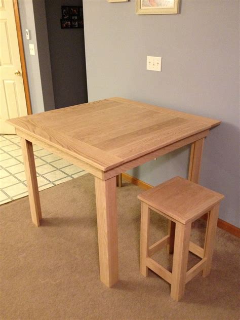 Diy create a rustic farmhouse dining table. Ana White | Counter Height Pub Table - DIY Projects