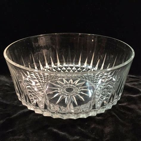 Arcoroc France 9 Diamant Clear Glass Starburst And Diamond Fruit Bowl Ebay Large Crystals