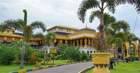 Istana panda taman safari cisarua tempat wisata baru di bogor yang dikembangkan oleh tsi, mendatangkan 2 panda dari cina yaitu cai tiket istana panda taman safari. 10 Tempat Bersejarah di Indonesia yang Terkenal, Ayo ke Sana! | tiket.com
