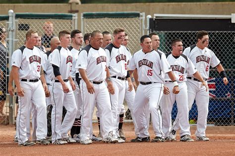 2015 saskatoon isf men s world championship softball black sox black socks world