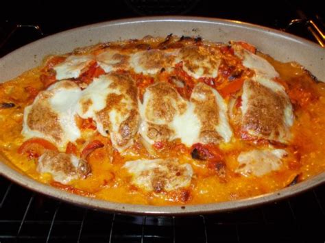 ÜBERBACKENE HÄHNCHENBRUST mit AJVAR-SAHNE Rezept