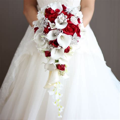 2018 New Waterfall Red White Wedding Flowers Bridal