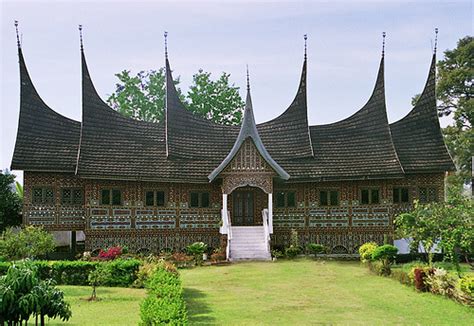 The style has been incorporated in to many house designs over the years. Photo by: Marc Veraart via Flickr - The City Journal
