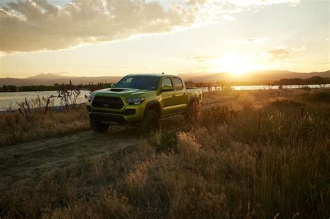 Driving The 2022 Toyota Tacoma Trd Pro And Trail Edition Edmunds