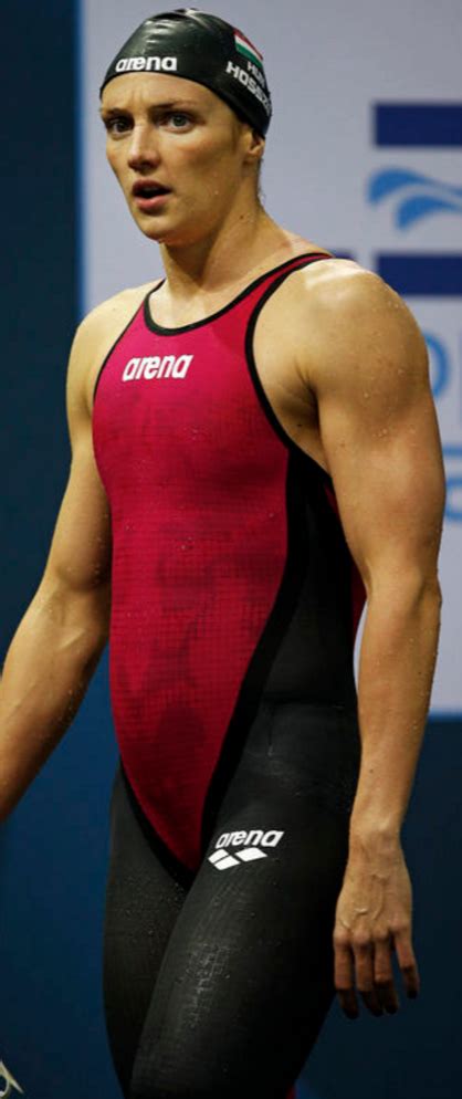 It is especially important for swimmers to have strong abdominal muscles. Katinka Hosszu, swimmer, Hungary | Natação olímpica, Natação