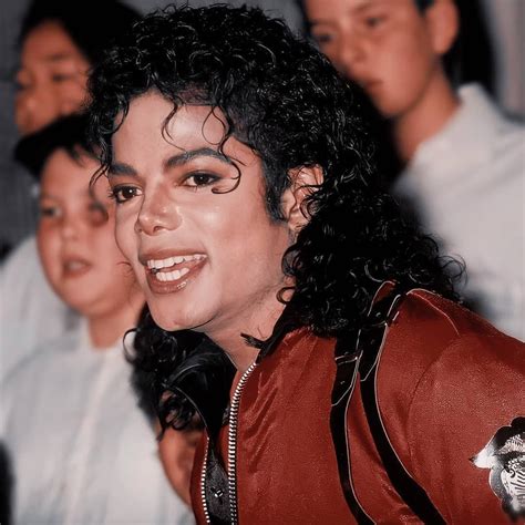 Pin By Brownie On Michael Jackson Michael Jackson Smile Michael