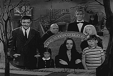 Guarda i video hd in streaming & i trailer di family swap xxx. Breuk Addams Family GIF | GIFs.nl