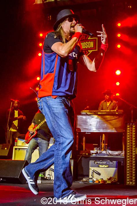 Photos Of Kid Rock From August 19th 2013 At Dte Energy Music Theatre