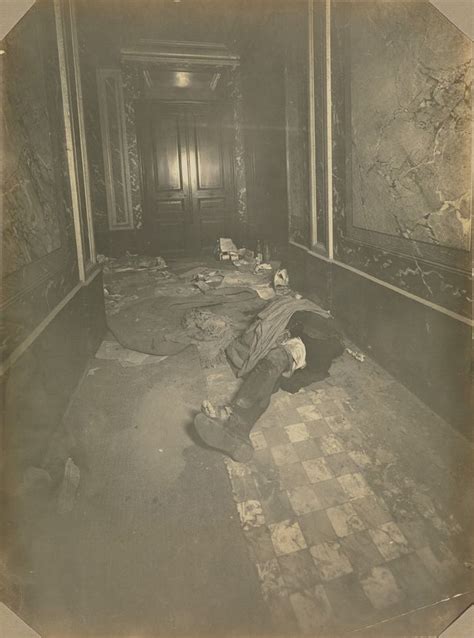 Chilling Pictures From The Early 1900s Are The First Crime Scene Photos