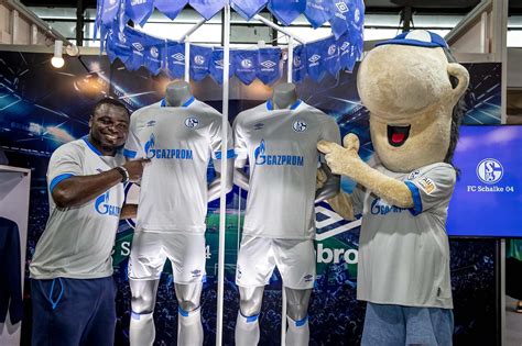 Schalke 04, hamburger sv, highlights, goals, bundesliga, video. Schalke 04 uitshirt 2018-2019 - Voetbalshirts.com