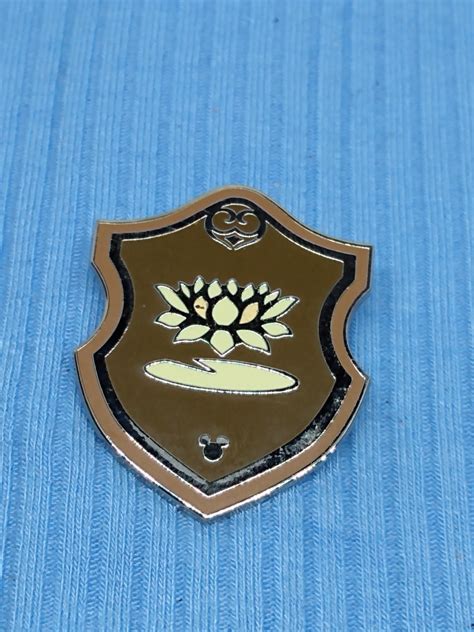 Tiana Crest 2018 Hidden Mickey Icon Crests Shield Pin And Pop