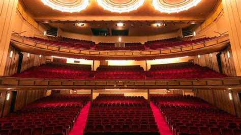 What Are The Best Seats In The Aldwych Theatre Forum Theatre