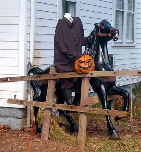 Headless Horseman Fun Halloween Decor Scary Halloween Decorations