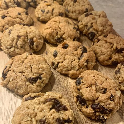 Oat Raisin And Walnut Cookies Using The Lovingitvegan ‘oatmeal Raisin