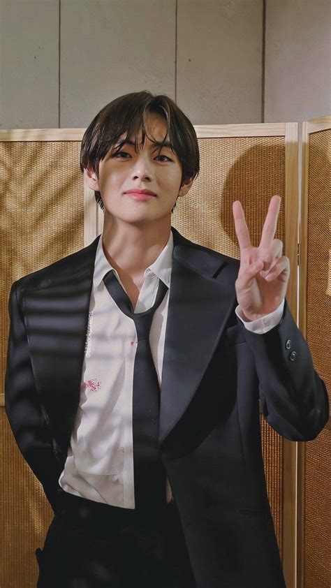 Barely Alive⁷ On In 2020 Bts Lockscreen V Taehyung Taehyung