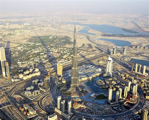 مدينة دبي تحتل المرتبة الأولى كأجمل مدينة من السماء Ra2ed