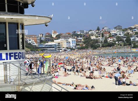 Bondi Beach Swimmers Australia Hi Res Stock Photography And Images Alamy