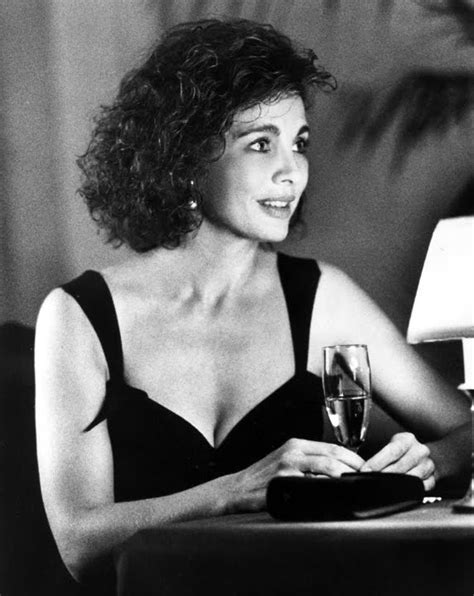 Contra Oreilly On A Young Anne Archer