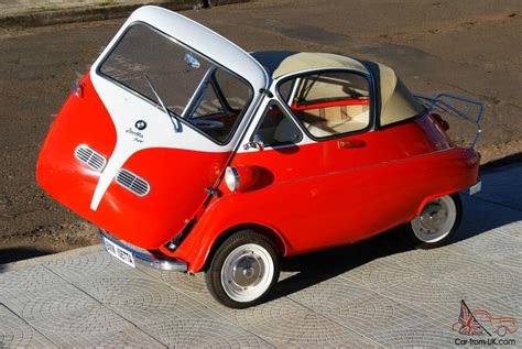 Looking more like a novelty than a real car by today's standards, the vehicle was in fact way ahead of it's time and proved to be very popular in germany, taking on rivals heinkel and messerschmitt. BMW Isetta 300cc - Model: Glass Bubble, Tropical Cabriolet ...
