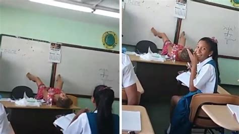 Esta profesora desató la polémica por enseñar a dar a luz en clase