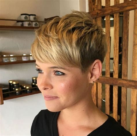 60 Short Shag Hairstyles That You Simply Can’t Miss Short Shag Hairstyles Shag Hairstyles
