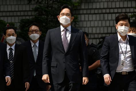 South Korea Court To Rule On Arrest Warrant For Samsung Heir Businesstoday