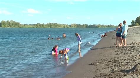 People On Sauvie Island Staying Cool And Safe During Last Few Weeks Of Summer YouTube