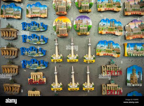 Fridge Magnets Travel Indoors Hi Res Stock Photography And Images Alamy